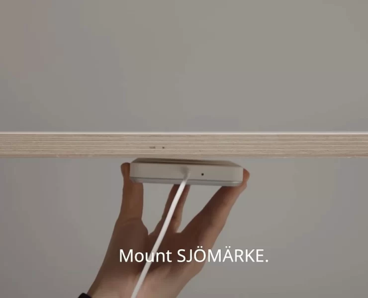 IKEAs new 40 Sjmrke turns your table into a wireless charger | Wireless Charger | IKEA เปิดตัว ‘Sjömärke’ อุปกรณ์ช่วยเปลี่ยนโต๊ะเป็นที่ชาร์จไร้สาย