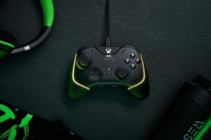 RAZER เปิดตัว WOLVERINE V2 CHROMA เกมคอนโทรลเลอร์รุ่นโปร ใช้นวัตกรรมล้ำหน้าที่สุดที่เคยมีมา