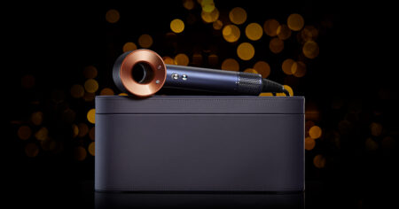 Dyson เปิดตัวเซ็ตไดร์เป่าผมสีใหม่แบบครบชุด ในราคา 15,900 บาท