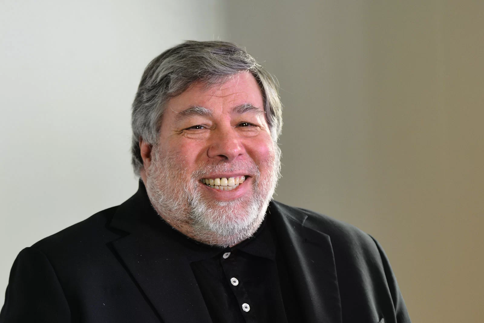 ผู้ร่วมก่อตั้ง Apple กล่าว แทบไม่เห็นการเปลี่ยนแปลงใน iPhone 13 1 Steve Wozniak Apple computer founder 2014 | apple | ผู้ร่วมก่อตั้ง Apple กล่าว แทบไม่เห็นการเปลี่ยนแปลงใน iPhone 13