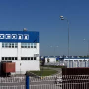 foxconn | Foxconn | Foxconn เตือน ชิปขาดแคลนอาจมีผลยาวถึงครึ่งหลังของปี 2022