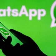 WhatsApp-sends-and-receives-messages-on-computers-without-a-smartphone