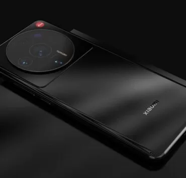 Xiaomi 12 Ultra Mockup Cover