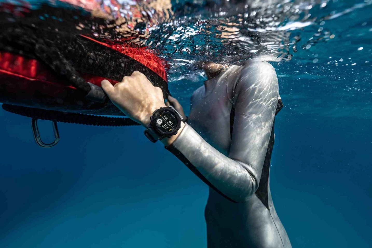 “DESCENT G1” ครั้งแรกของคอมแพ็กไดฟ์คอมฯ จากการ์มิน สมาร์ทวอทช์ของโลกใต้น้ำ 1 Garmin-Descent-G1-1