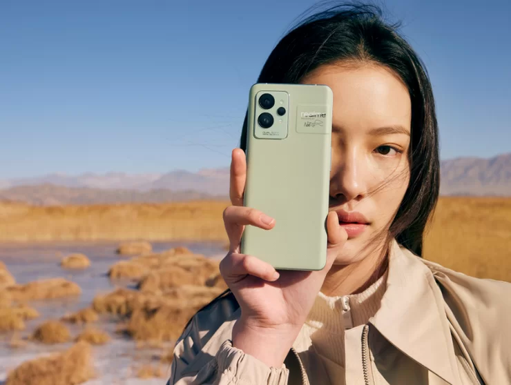 realme-GT-2-Pro-Paper-Green 03