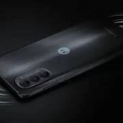 motorola-gotue-do-vipusku-chergovu-novinku-01