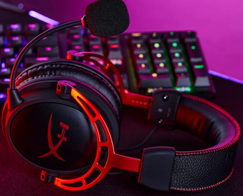 เลือกหูฟังเล่นเกมไร้สาย เอาใจคอเกม Action และ Adventure ช่วงวันหยุด 1 HyperX-Cloud-Alpha-2022-7