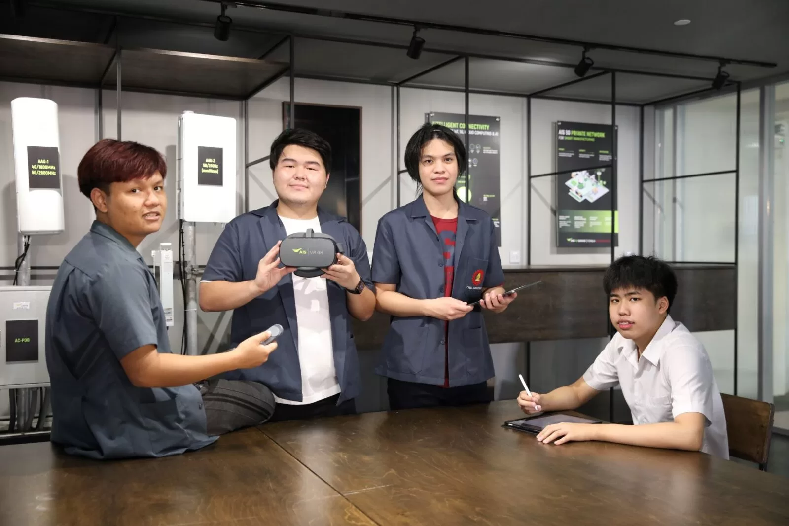 วิศวะ จุฬา ผนึก AIS 5G อวดโฉม AIS 5G PLAY GROUND & 5G GARAGE Sandbox พร้อมเครือข่าย 5G บนคลื่น 2600 MHzและ 26 GHz แห่งแรกของไทย 1 Pic13-AIS-5G-PLAY-GROUND-5G-GARAGE