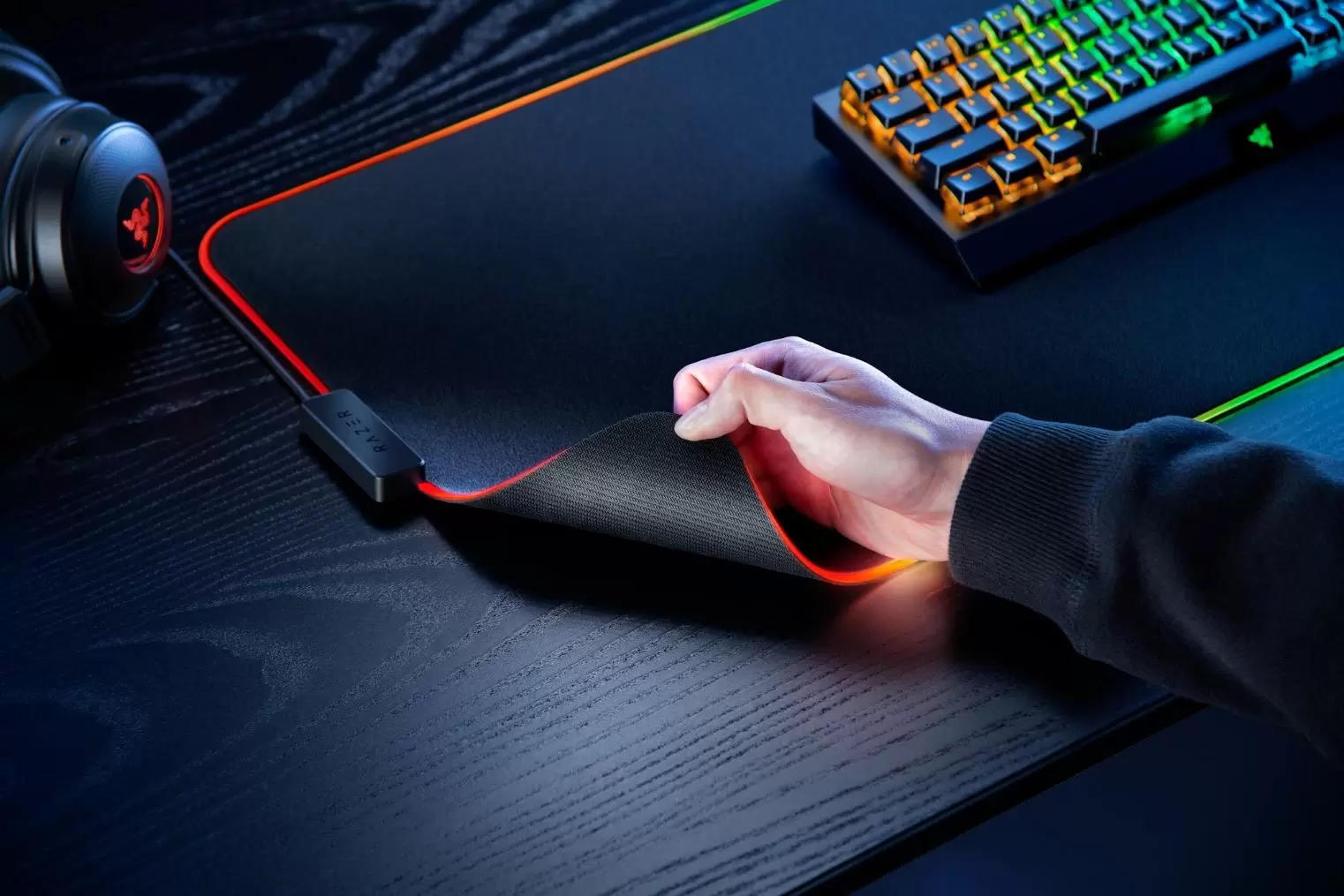 เปิดตัว RAZER STRIDER CHROMA และ RAZER GOLIATHUS CHROMA 3XL แผ่นรองเมาส์เกมมิ่งที่ทุกคนรอคอย 1 image2-1