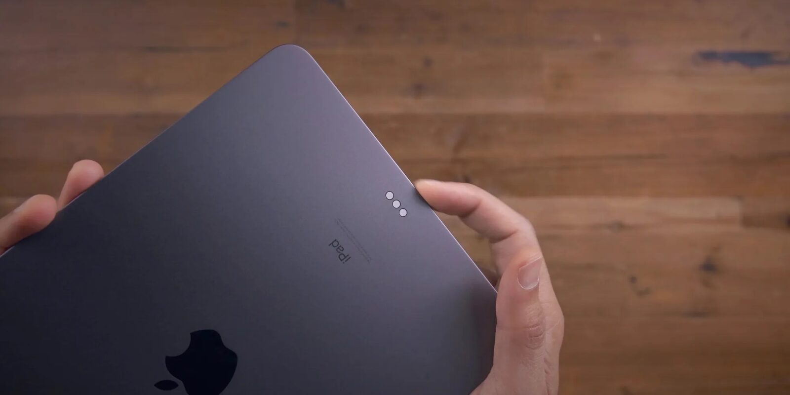 iPad Pro รุ่นใหม่อาจเพิ่ม Pin Connector เป็น 4 ตัว 1 ipad-pro