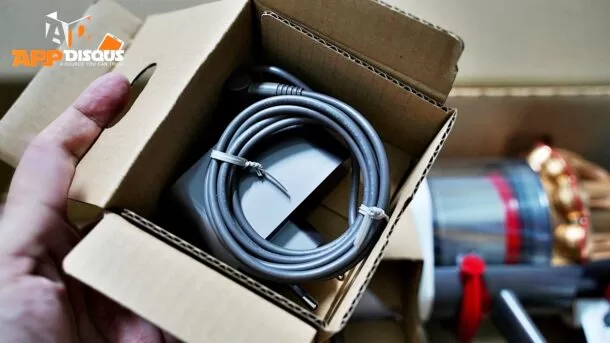 Dyson V15 Detect DSC00518 | Dyson | รีวิว Dyson V15 Detect เครื่องดูดฝุ่นไร้สาย ที่เหนือกว่าด้วยความคิด ประสิทธิภาพทรงพลัง ฝุ่น ผง ผม ขนสัตว์ ขจัดได้หมดด้วยหัวดูด 2+6 ชิ้นภายในกล่อง