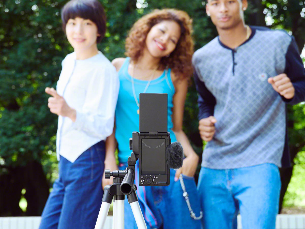 Pic Sony ZV 1F 11 | Sony‬ | กล้องคอมแพ็คท์สาย VLOG รุ่นใหม่ล่าสุด SONY ZV-1F ในราคา 17,990