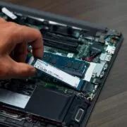 Press Photo NV2 SSD Stylized | Gen 4x4 | Kingston เปิดตัว SSD ที่มาพร้อมประสิทธิภาพการทำงานของ Gen 4x4 NVMe PCIe 4.0