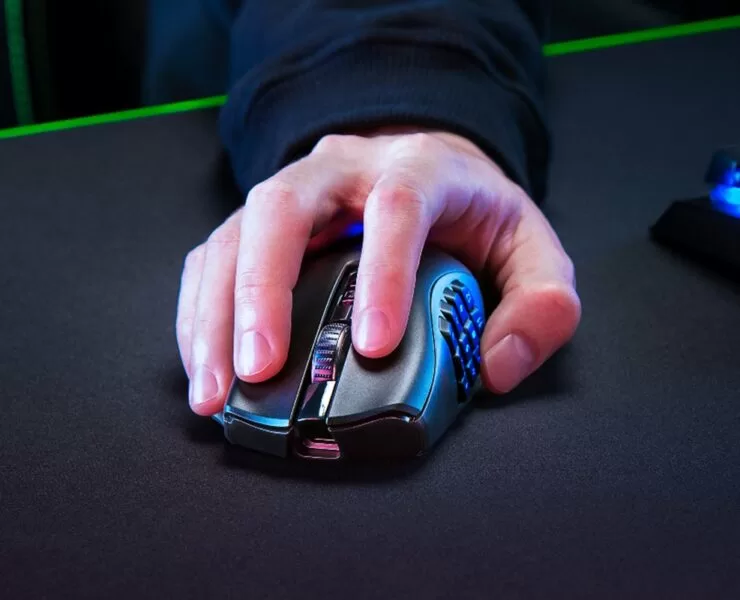 NG3 | Razer | RAZER NAGA V2 PRO เมาส์ไร้สายระดับราชาแห่ง MMO กลับมาทวงบัลลังก์