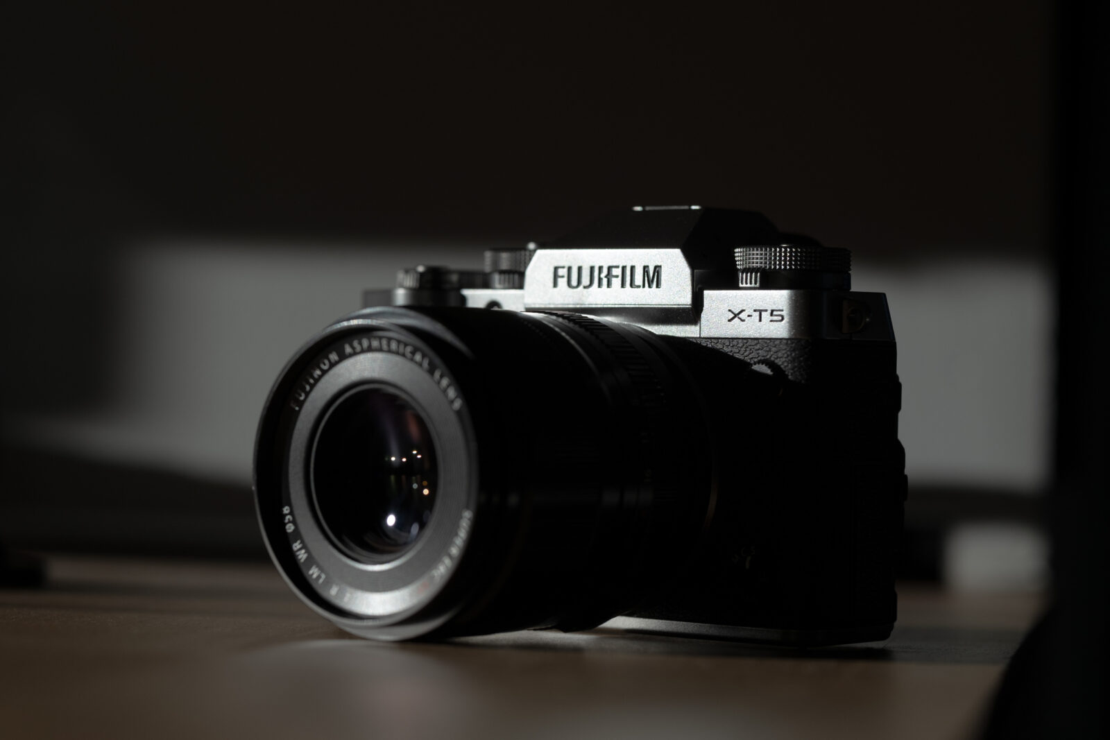 ฟูจิฟิล์มเปิดตัวกล้อง FUJIFILM X-T5 และเลนส์ Fujinon XF30mm F2.8 Macro 1 ฟูจิฟิล์ม ประเทศไทย เปิดตัวกล้อง FUJIFILM X T5 | FUJIFILM X-T5 | ฟูจิฟิล์มเปิดตัวกล้อง FUJIFILM X-T5 และเลนส์ Fujinon XF30mm F2.8 Macro