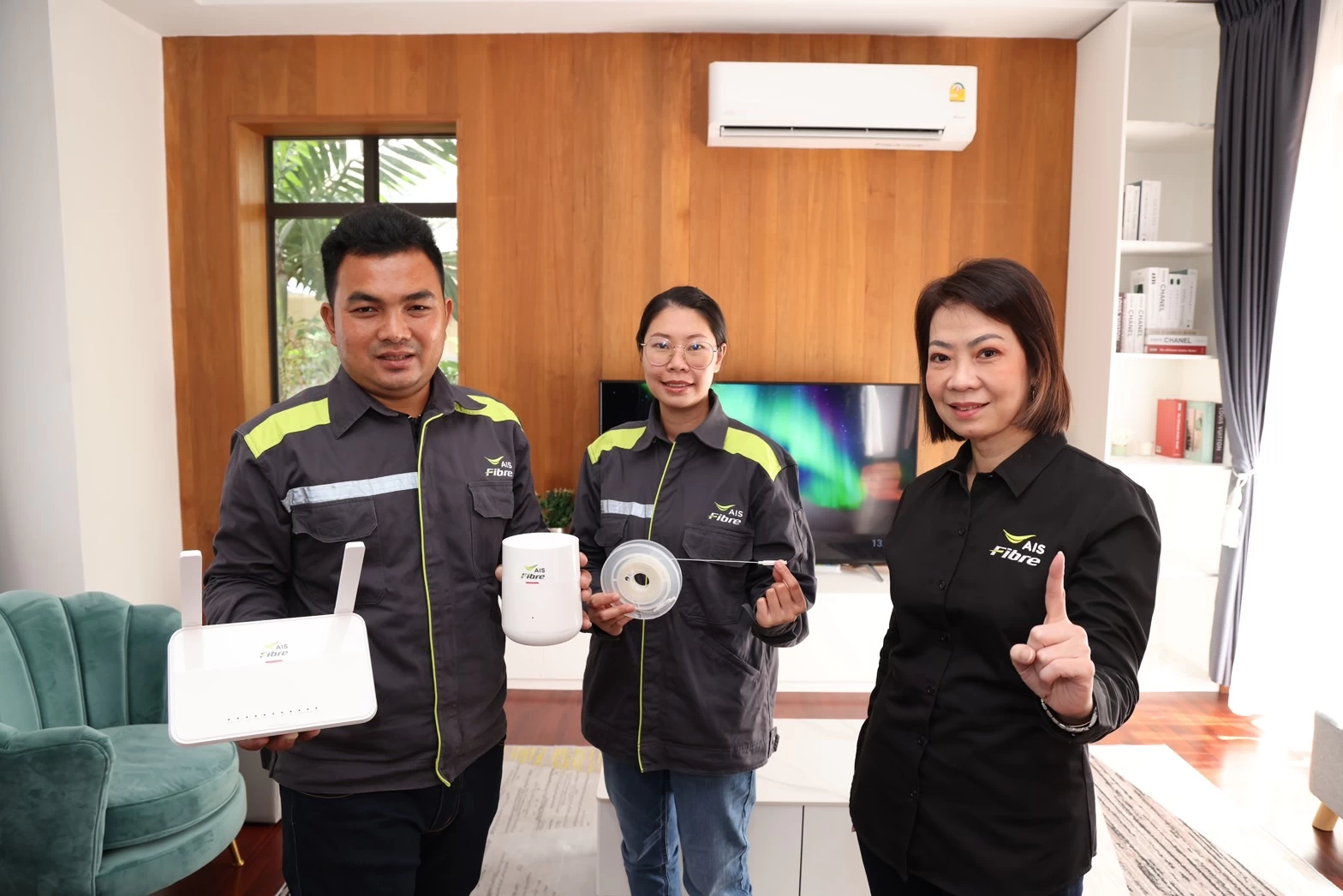 Pic02 AIS Fibre 1Gpbs every room | 1Gbps Every Room | AIS Fibre เปิดบริการเน็ตเร็ว 1Gbps ครบทุกห้องในบ้าน ด้วยสายออฟติกโปร่งใสเทคโนโลยีใหม่ เก็บงานสวย เหมาะสำหรับคนรักบ้าน