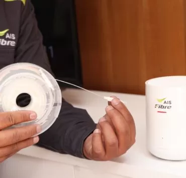 Pic03 AIS Fibre 1Gpbs every room | 1Gbps Every Room | AIS Fibre เปิดบริการเน็ตเร็ว 1Gbps ครบทุกห้องในบ้าน ด้วยสายออฟติกโปร่งใสเทคโนโลยีใหม่ เก็บงานสวย เหมาะสำหรับคนรักบ้าน