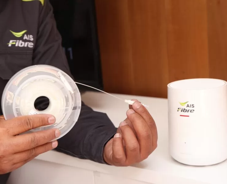 Pic03 AIS Fibre 1Gpbs every room | ais fibre | AIS Fibre เปิดบริการเน็ตเร็ว 1Gbps ครบทุกห้องในบ้าน ด้วยสายออฟติกโปร่งใสเทคโนโลยีใหม่ เก็บงานสวย เหมาะสำหรับคนรักบ้าน