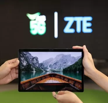 230228 Pic AIS x ZTE Nubia Pad 3D Announcement @MWC 02 | AIS | AIS จับมือ ZTE เปิดตัวแท็บเล็ตสามมิติ Nubia Pad 3D ปฏิวัติวงการ 3D คอนเทนต์ที่ไม่ต้องใส่แว่น กลางงาน MWC 2023