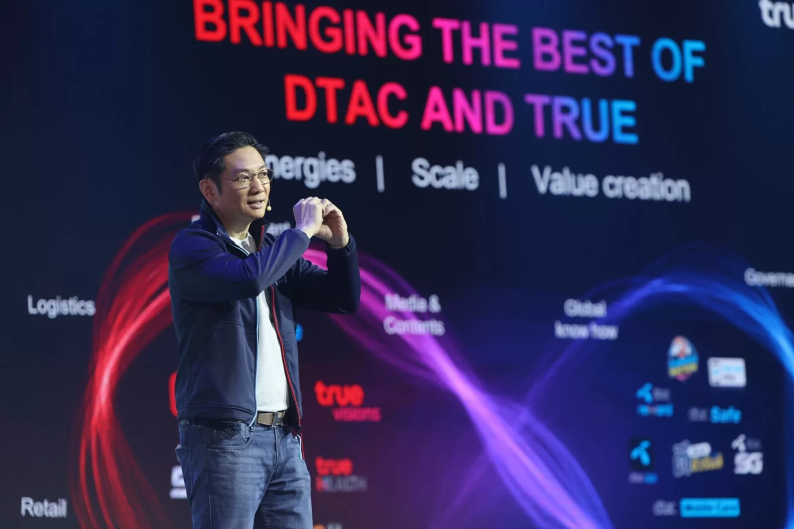 ผสานสองรวมเป็นหนึ่ง True-dtac สัญลักษณ์ใหม่ของการควบรวม สัญญาณข้ามโครงข่ายสำหรับลูกค้าทั้งสองค่าย คลอบคลุมขยายครบทั้ง 77 จังหวัด 1 CEO 002 | Better Together | ผสานสองรวมเป็นหนึ่ง True-dtac สัญลักษณ์ใหม่ของการควบรวม สัญญาณข้ามโครงข่ายสำหรับลูกค้าทั้งสองค่าย คลอบคลุมขยายครบทั้ง 77 จังหวัด