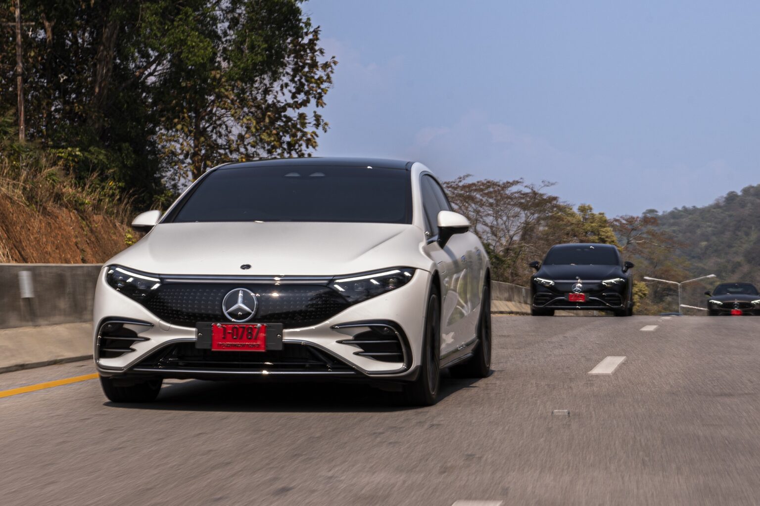 ทดสอบวิ่งระยะทางไกล EQS 500 4MATIC AMG Premium รถยนต์ไฟฟ้า 100% รุ่นแรกจากแบรนด์ Mercedes-EQ