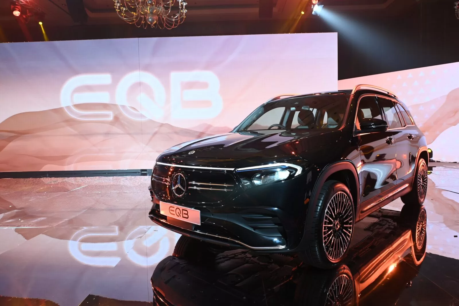 เมอร์เซเดส-เบนซ์ นำเข้ารถไฟฟ้า100% EQB 250 AMG Line 1 Mercedes Benz Business Direction 2023 EQB 250 AMG Line | EQB 250 AMG Line | เมอร์เซเดส-เบนซ์ นำเข้ารถไฟฟ้า100% EQB 250 AMG Line