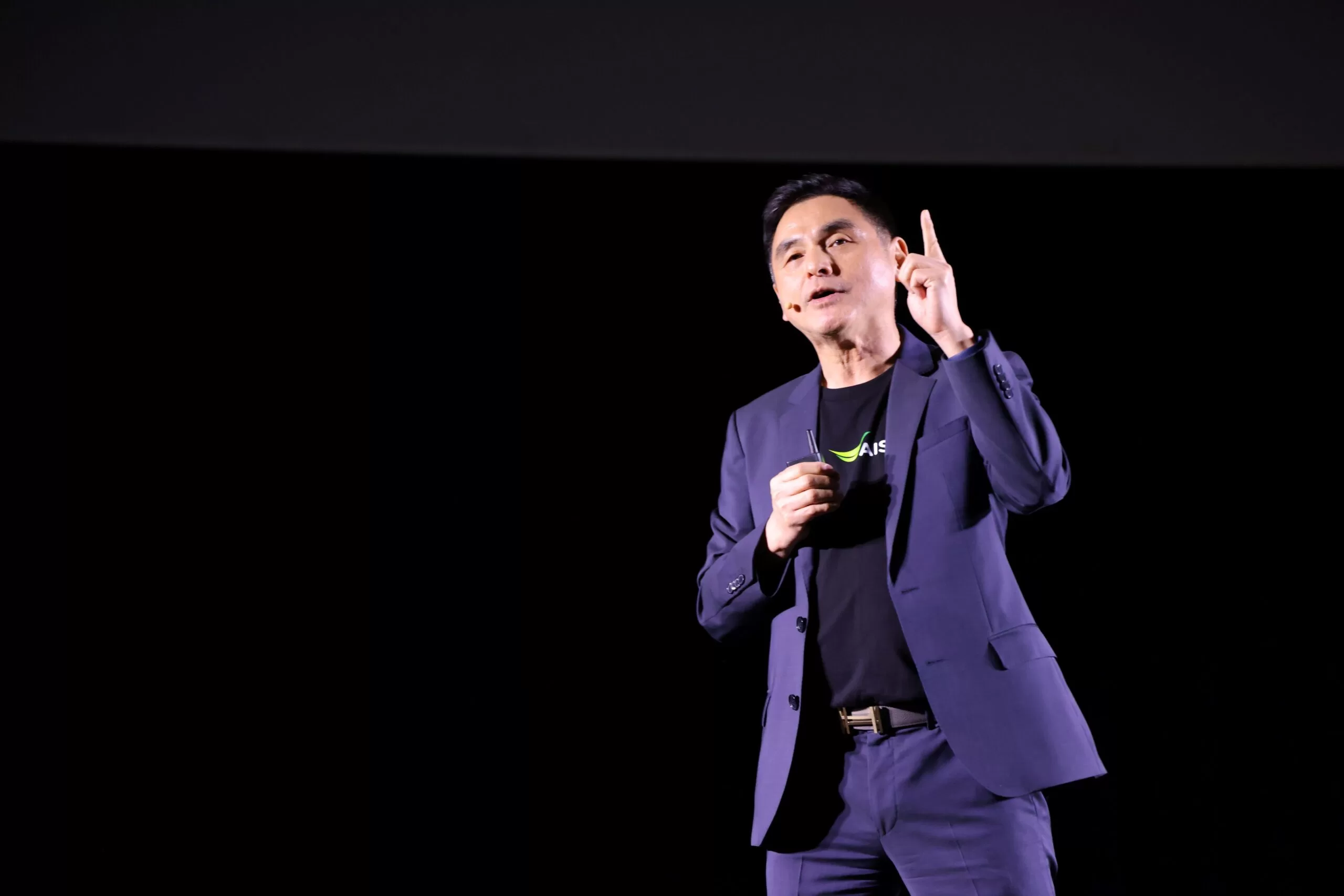 Pic 03 AIS BEYOND THE BOUNDARIES scaled | AIS | AIS ย้ำผู้นำบทใหม่ตัวจริง สร้างเศรษฐกิจแบบร่วมกัน ECOSYSTEM ECONOMY พร้อมส่งมอบประสบการณ์ดิจิทัลที่เหนือชั้น