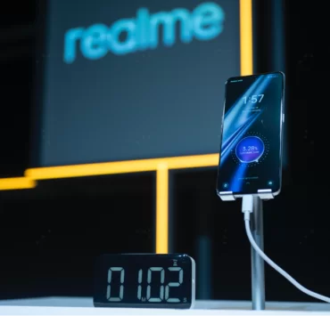 realme GT3 MWC 2 | Realme | รวมข้อมูล realme GT3 สมาร์ตโฟนตัวล้ำ พลังชาร์จเร็วสุดของโลก 240W!