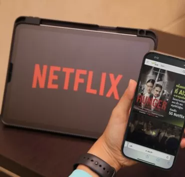 Pic2 AIS x Netflix ส่ง AIS 5G Netflix แพ็กเกจรายเดือน แพ็คคู่ครั้งแรกในไทย | 5G | AIS จับมือ Netflix ส่งแพ็คคู่ครั้งแรกในไทย ได้ทั้งดูหนังพร้อมเน็ต 5G