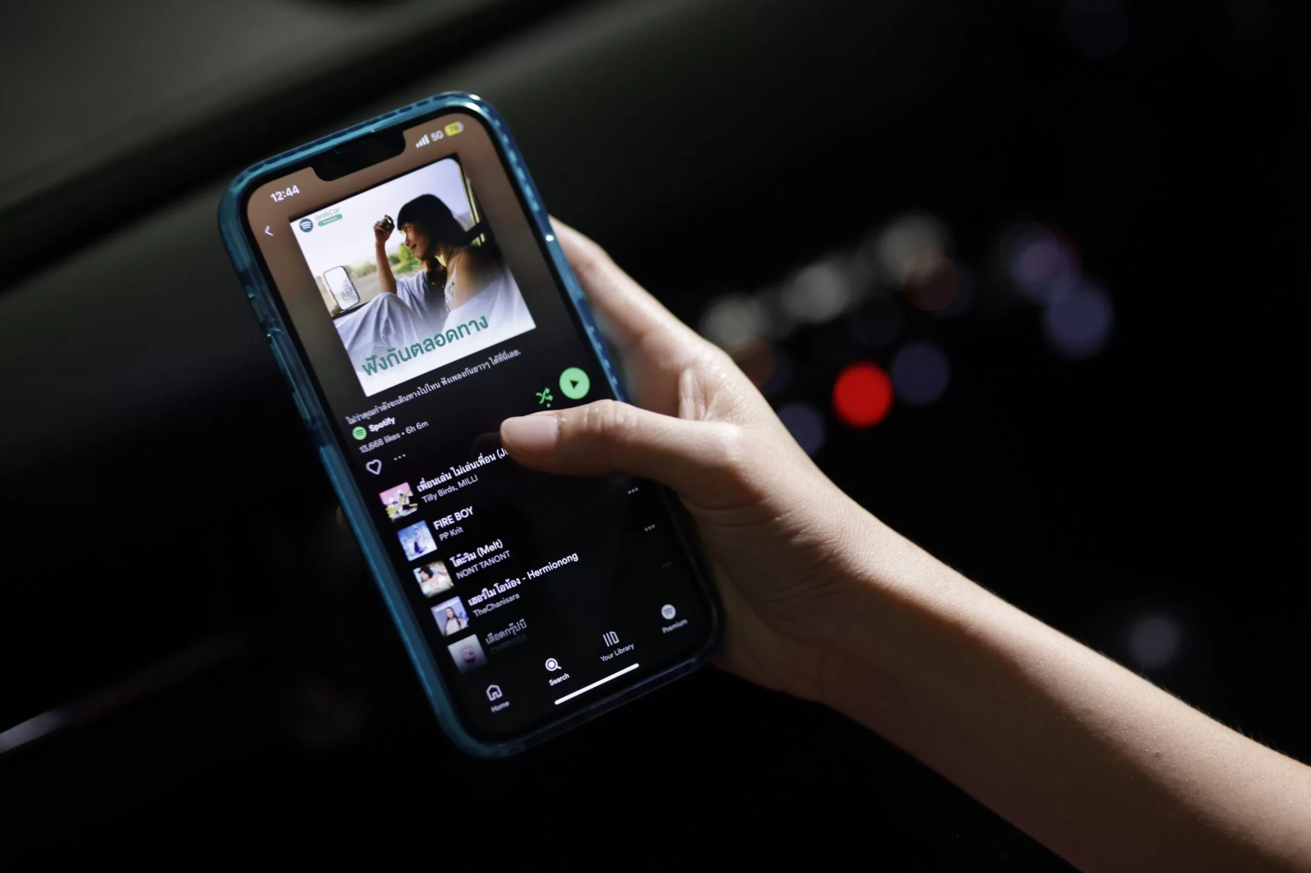 Playlist พิเศษจาก Spotify scaled | Chol Aromatique | แกร็บ ปรับภาพลักษณ์ GrabCar Premium จับมือ Spotify และ Chol Aromatique