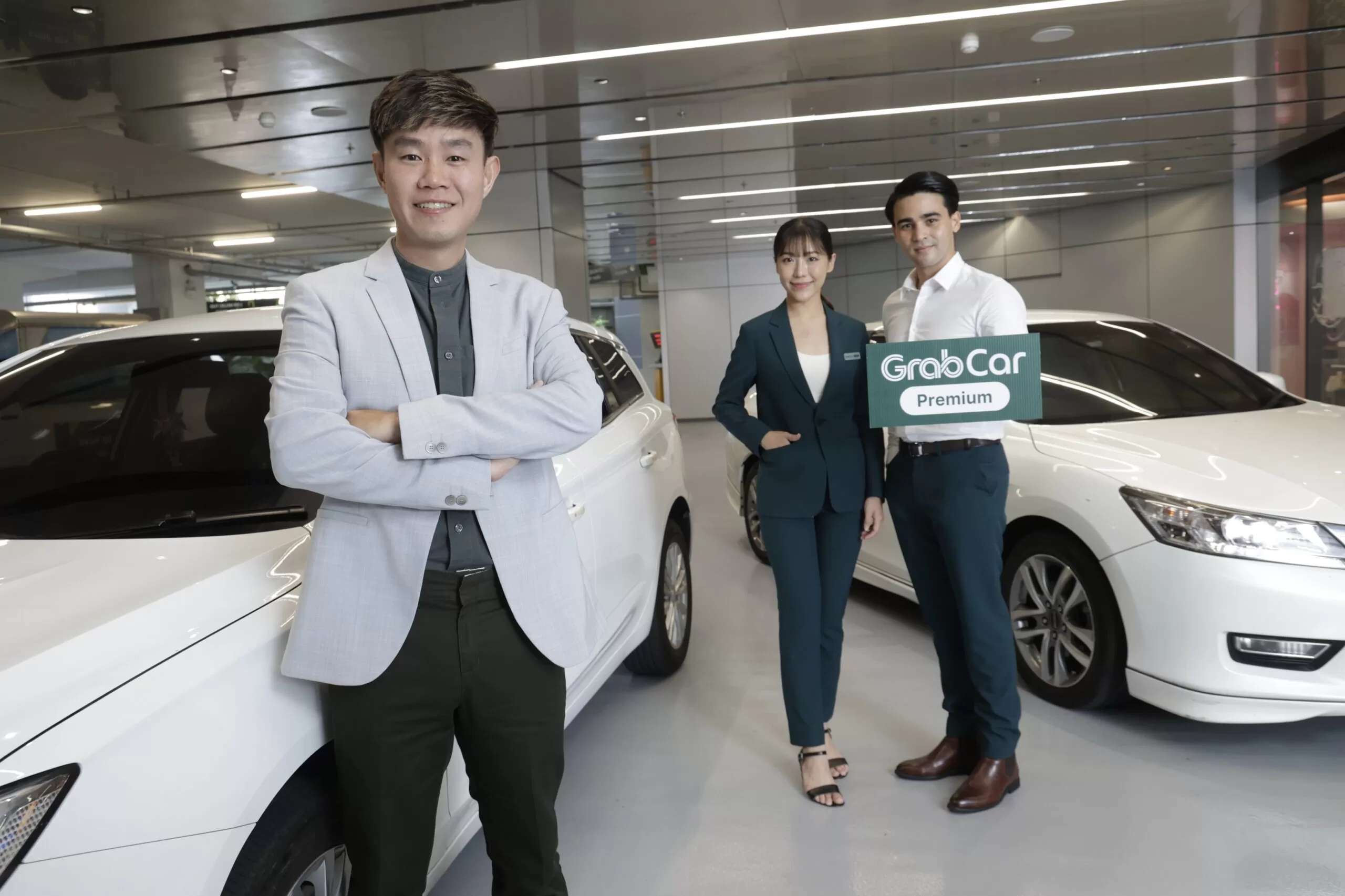 แกร็บ รุกตลาดพรีเมียม ปรับภาพลักษณ์ GrabCar Premium สร้างความประทับใจผ่าน 5 ประสาทสัมผัส 3 scaled | Chol Aromatique | แกร็บ ปรับภาพลักษณ์ GrabCar Premium จับมือ Spotify และ Chol Aromatique