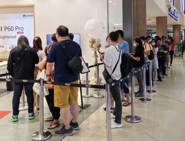 MegaBangna 2 | Huawei | กระแสแน่น! HUAWEI P60 Pro ขายวันแรก! ลูกค้าต่อคิวรอรับเครื่องเต็มแน่น 3 สาขา