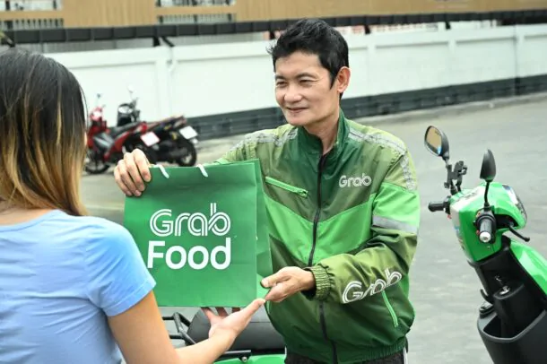 ส่องมุมมอง 2 คนขับแกร็บหัวใจสีเขียว 08 | Electric Vehicle | ส่องมุมมอง 2 คนขับแกร็บ เปิดประสบการณ์เปลี่ยนมาใช้ “รถ EV”