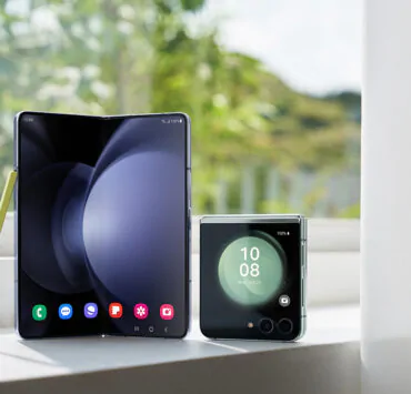 Galaxy Z Flip5 and Z Fold5 7 | Samsung‬ | Samsung ตั้งเป้าจำหน่ายสมาร์ตโฟนพับหน้าจอได้ 20 ล้านเครื่อง