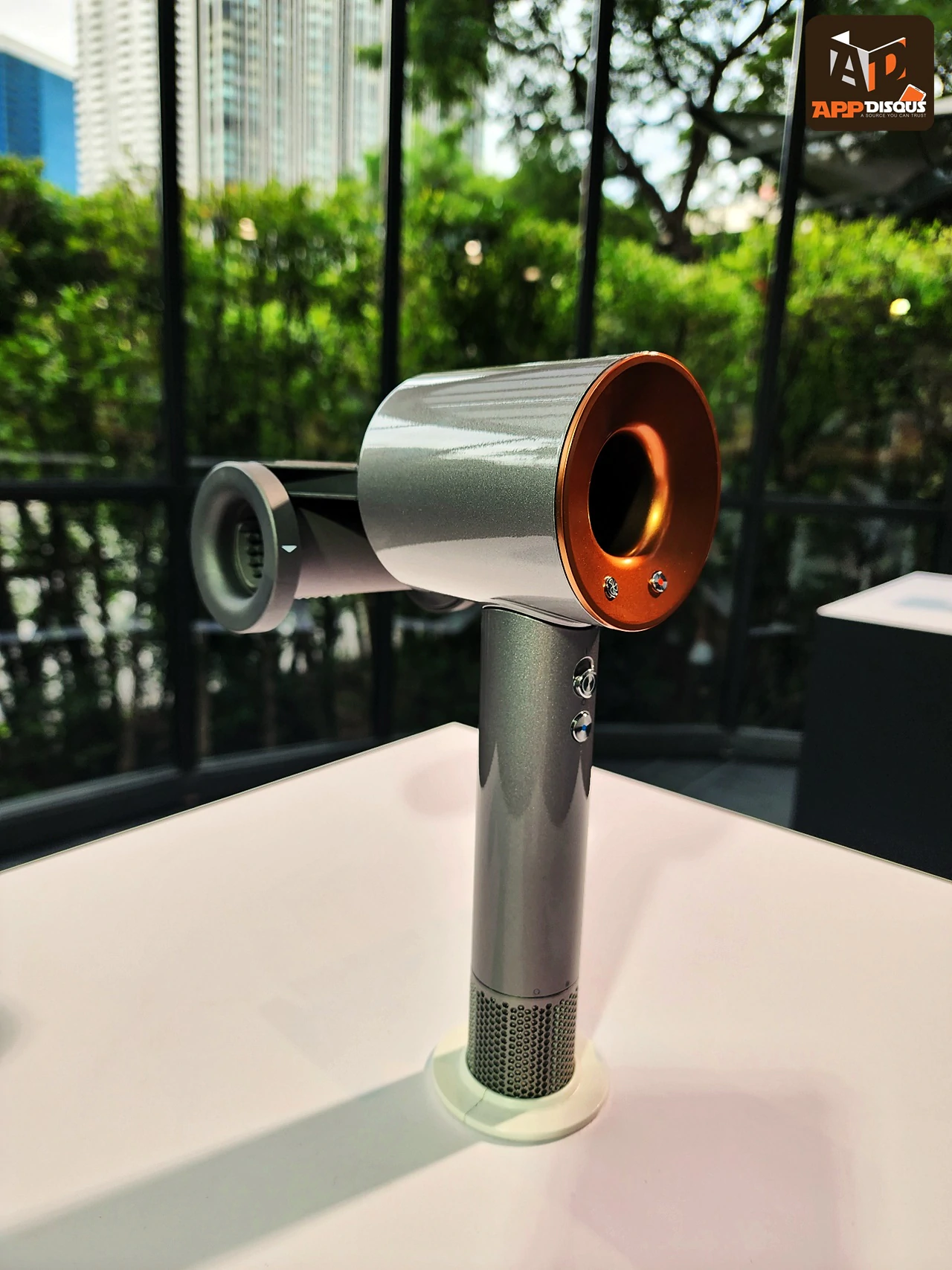 N2 Flip20230703 150343 | Dyson | Dyson เปิดตัว หัวเป่าลดผมชี้ฟูพร้อมแปรง Dyson Supersonic