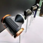 N2 Flip20230703 152550 | Dyson | Dyson เปิดตัว หัวเป่าลดผมชี้ฟูพร้อมแปรง Dyson Supersonic
