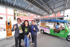 AIS มอบสิทธิพิเศษให้ผู้ใช้บริการ Evolt และ MuvMi ตุ๊กตุ๊กไฟฟ้าปลอดมลพิษ