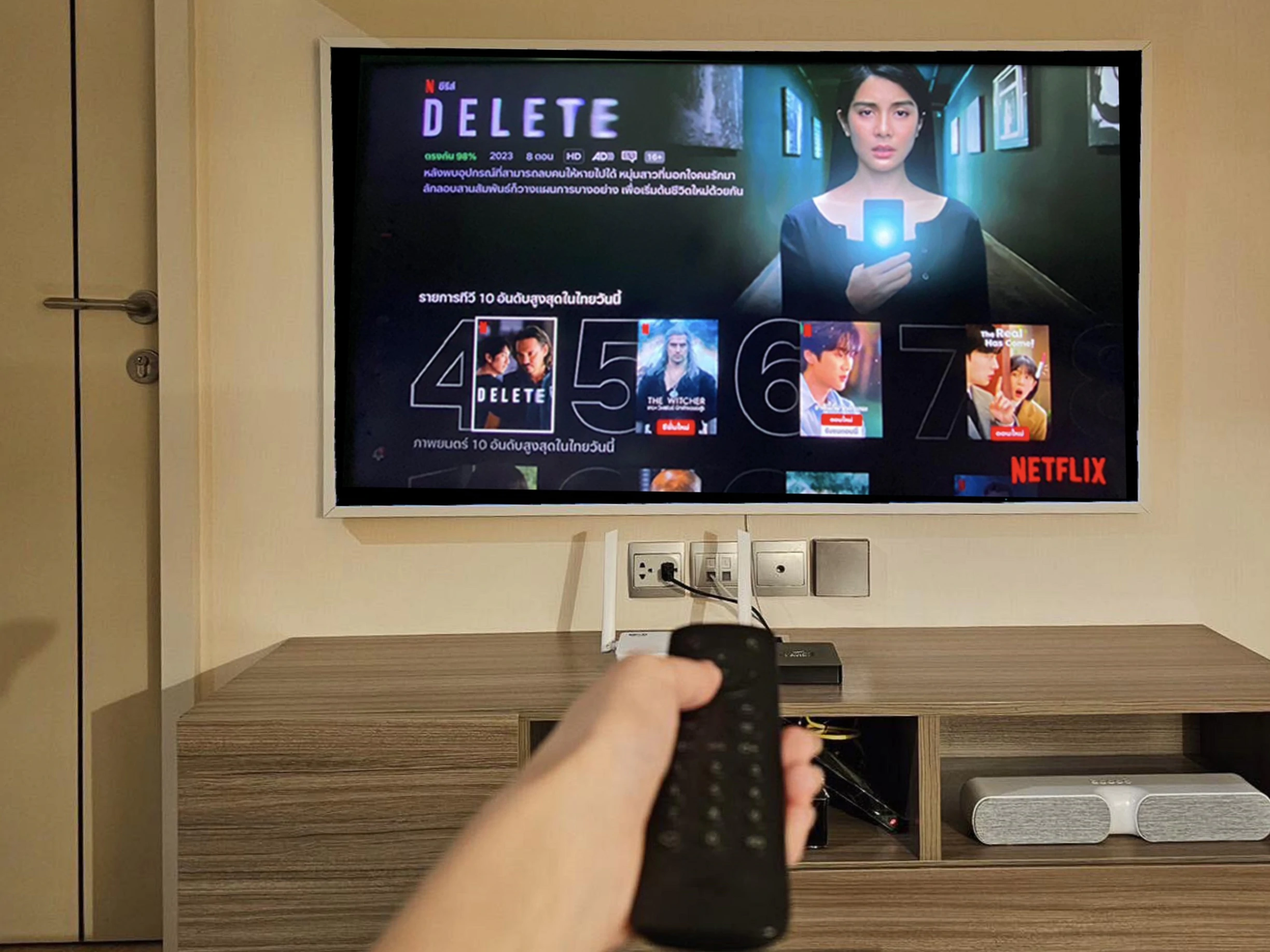 Pic 7 AIS Fibre | ais fibre | สะดวกกว่า! ถูกกว่า! AIS Fibre แนะนำเน็ตบ้านพร้อม Netflix เริ่มต้นที่ 699 บาทต่อเดือน