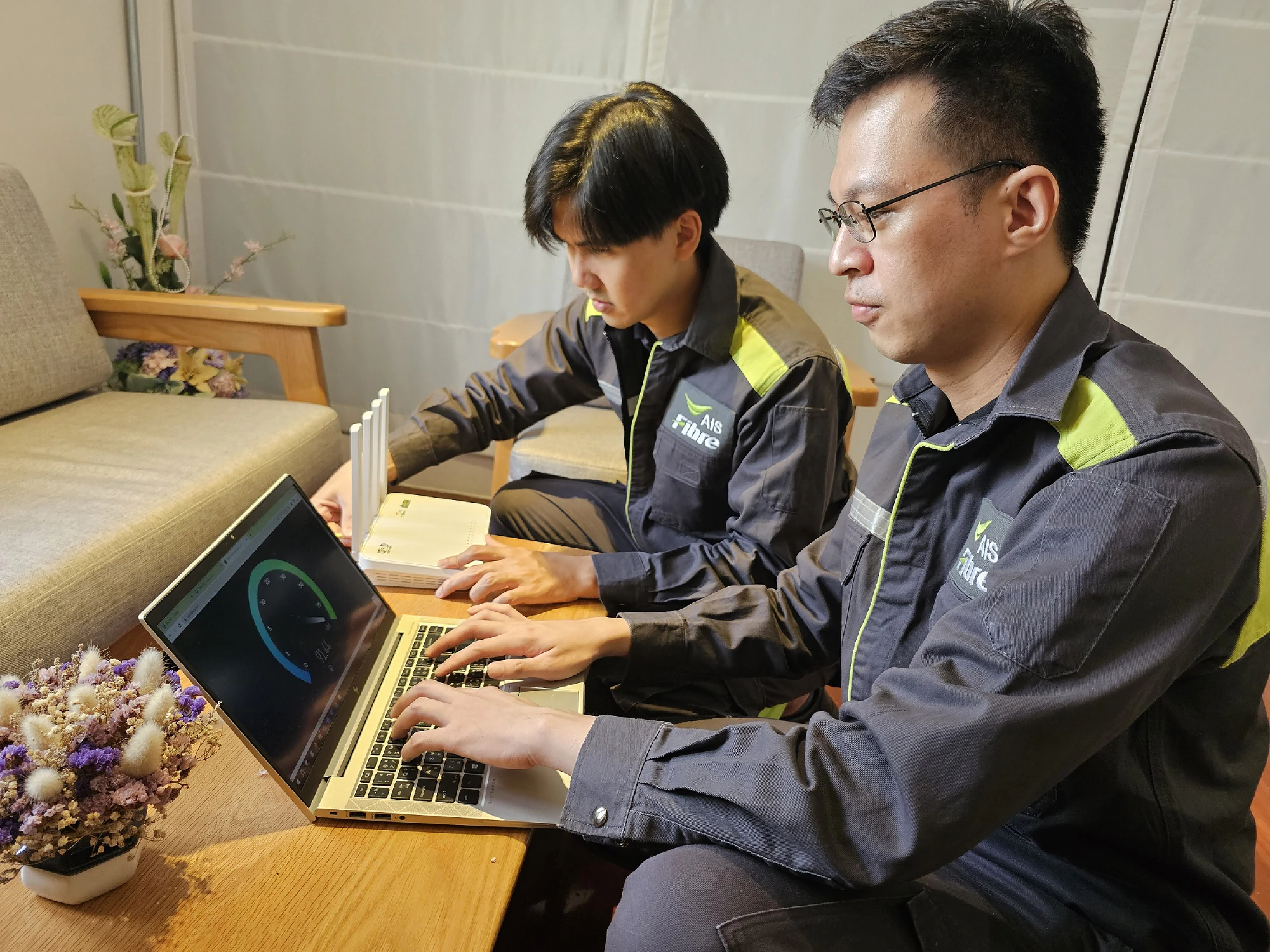 5 Pic AIS Fibre Onstie Tracking | AIS | AIS Fibre ปล่อยฟีเจอร์ใหม่ Onsite Tracking ให้ลูกค้าใช้ติดตามสถานะการเดินทางของทีมช่างได้แบบเรียลไทม์