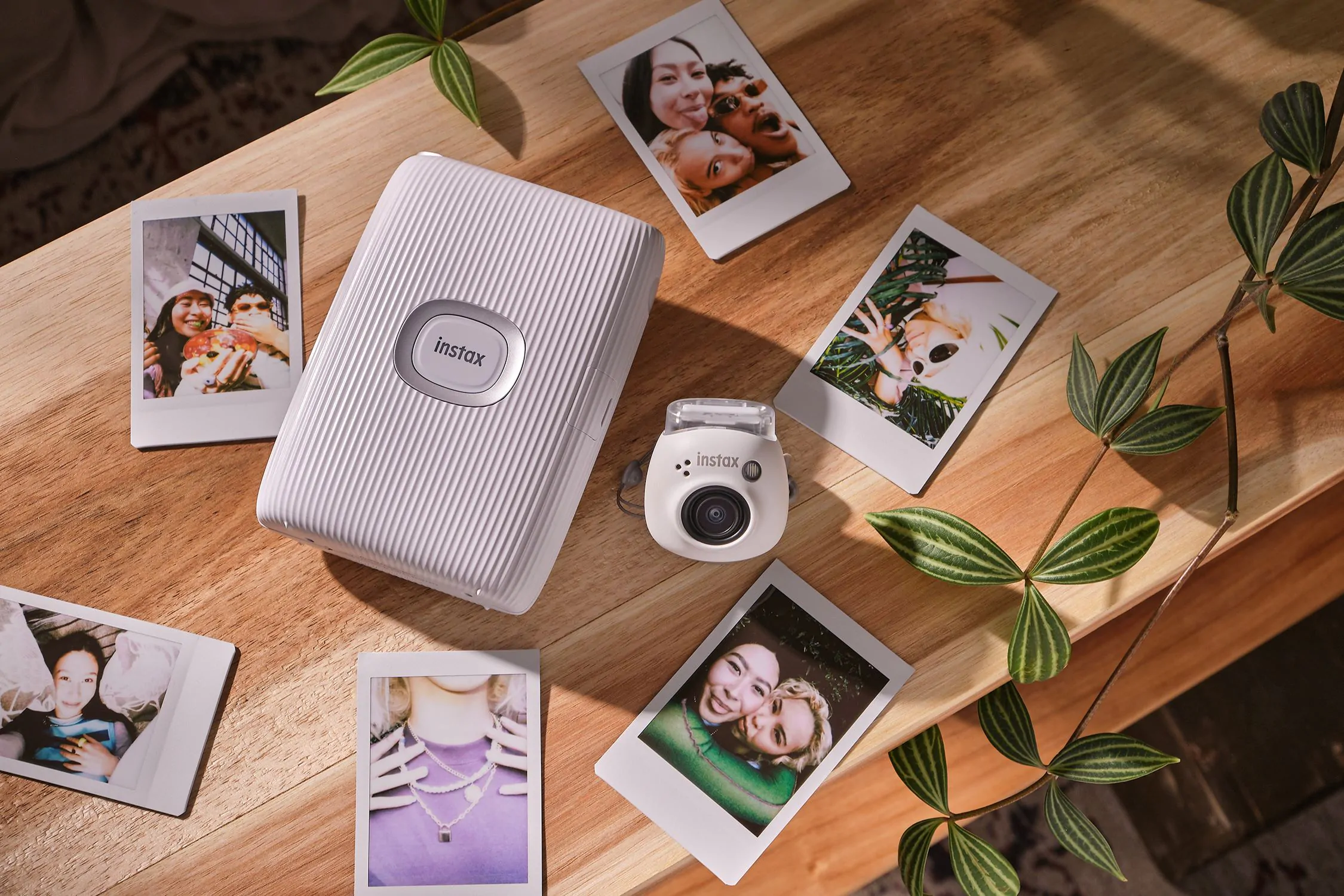 INSTAX Pal Product 27 | INSTAX Pal | INSTAX Pal กล้องไซส์จิ๋วโดยฟูจิฟิล์มมาพร้อมฟิล์มมินิลายใหม่
