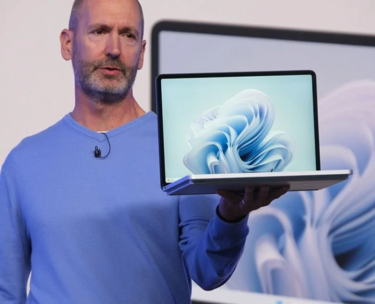 surface | Your Updates | Microsoft เปิดตัว Surface Laptop Studio 2 อัปเกรดชิป เพิ่มพอร์ต