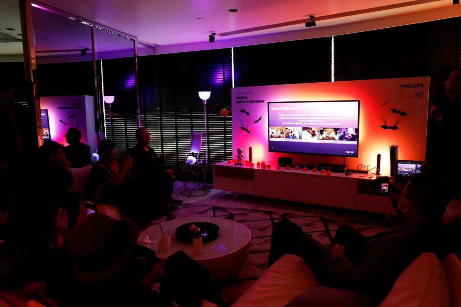 เปิดผลิตภัณฑ์ ‘Philips Hue’ ใหม่ในไทย ระบบไฟ IoT อัจฉริยะ เน้นด้านโฮมเอนเตอร์เทน และ PC gaming 1 Philips Hue 4 | IoT | เปิดผลิตภัณฑ์ ‘Philips Hue’ ใหม่ในไทย ระบบไฟ IoT อัจฉริยะ เน้นด้านโฮมเอนเตอร์เทน และ PC gaming