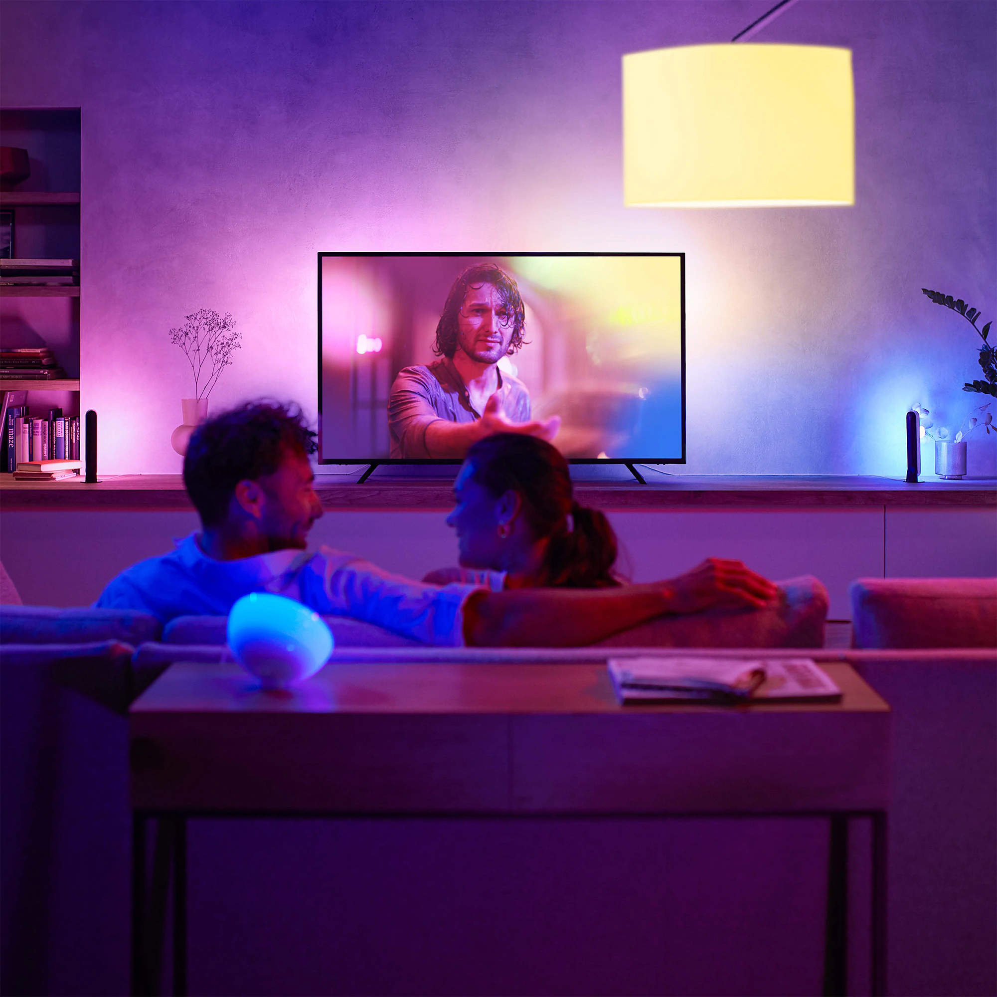 Philips hue Play Light Bar | IoT | เปิดผลิตภัณฑ์ ‘Philips Hue’ ใหม่ในไทย ระบบไฟ IoT อัจฉริยะ เน้นด้านโฮมเอนเตอร์เทน และ PC gaming