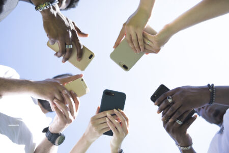 เปิดเผย 10 อันดับสมาร์ตโฟนขายดีที่สุดในปี 2023 โดยที่ 7 ใน 10 เป็นของ Apple