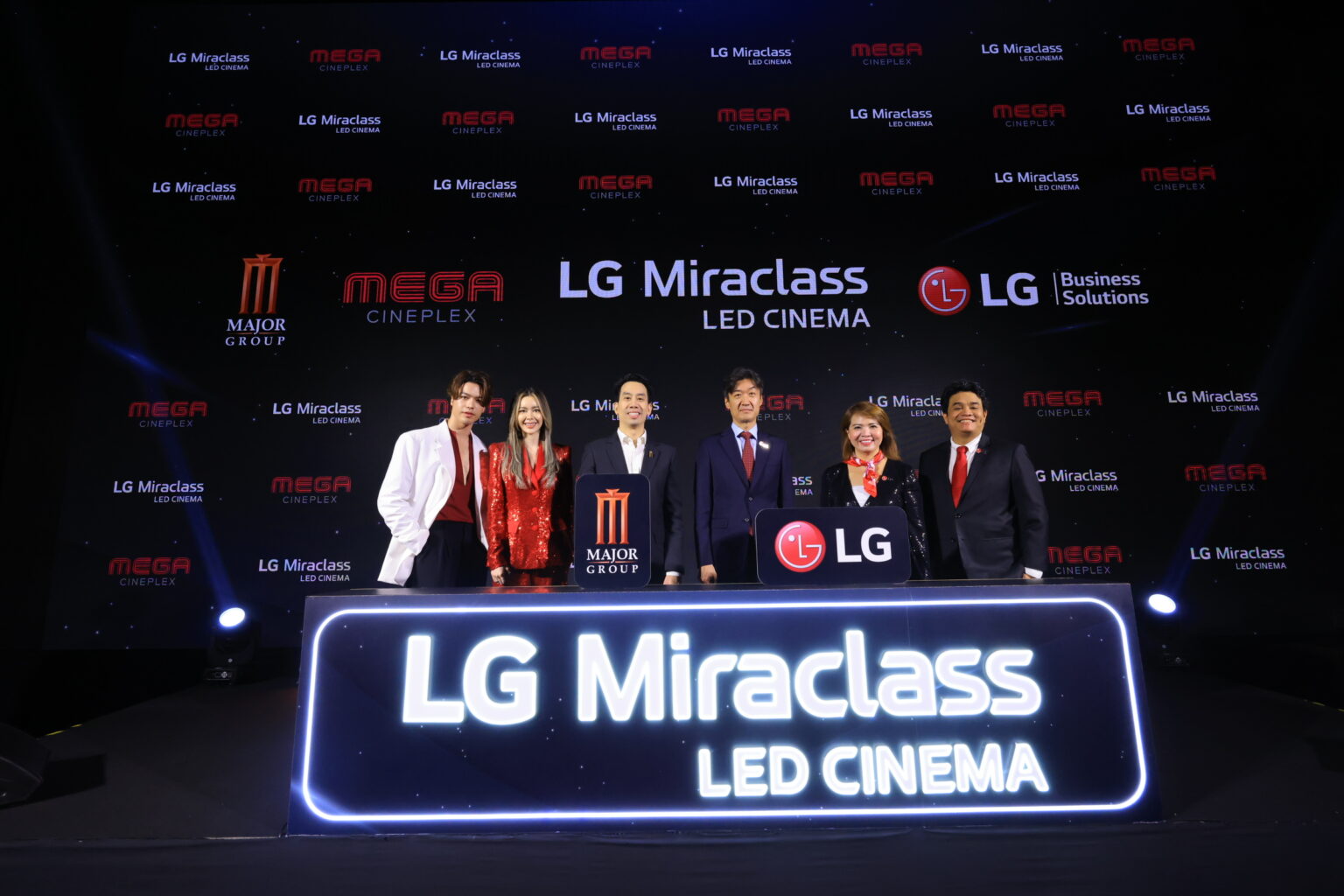 เมเจอร์ ซีนีเพล็กซ์ กรุ้ป ผนึก แอลจี เปิดตัวโรงภาพยนตร์ “LG Miraclass LED Cinema” ชูสุดยอดนวัตกรรมจอ 4K LED ใหญ่ที่สุดในไทย พร้อมฉาย 8 มี.ค. นี้ ที่เมกา ซีนีเพล็กซ์