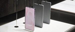 ชมภาพ Samsung Galaxy S25 Edge บางสะใจ