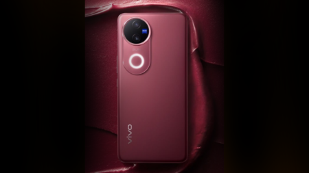 หลุดภาพแรกของ Vivo V50 โทรศัพท์ที่มีแบตเตอรี่ความจุ 6000mAh ที่บางที่สุด?