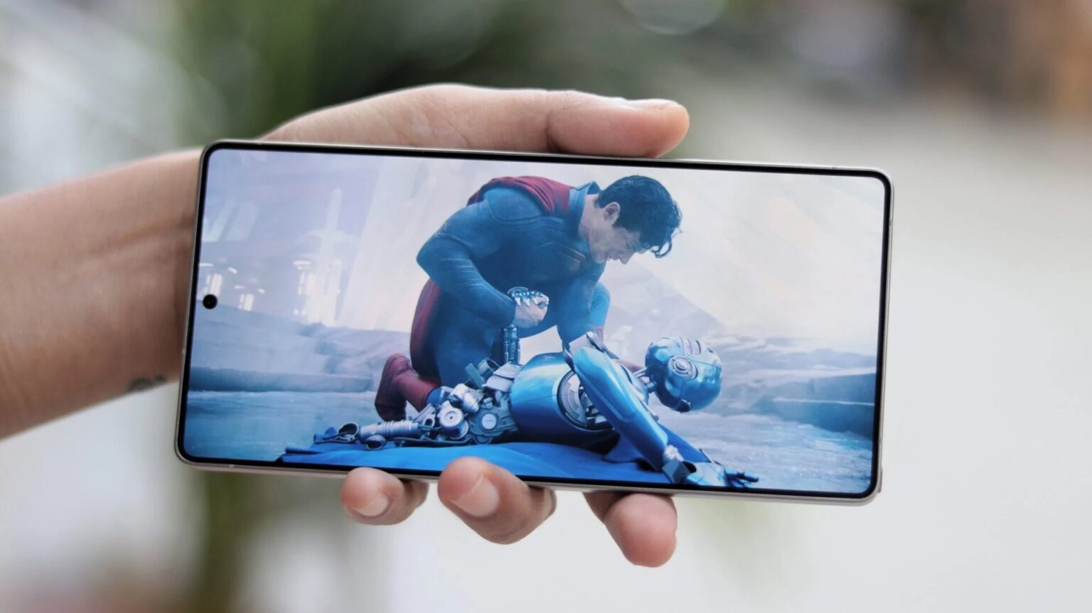 Samsung เตรียมใส่จอ CoE OLED เป็นครั้งแรกบน Galaxy S26 Ultra