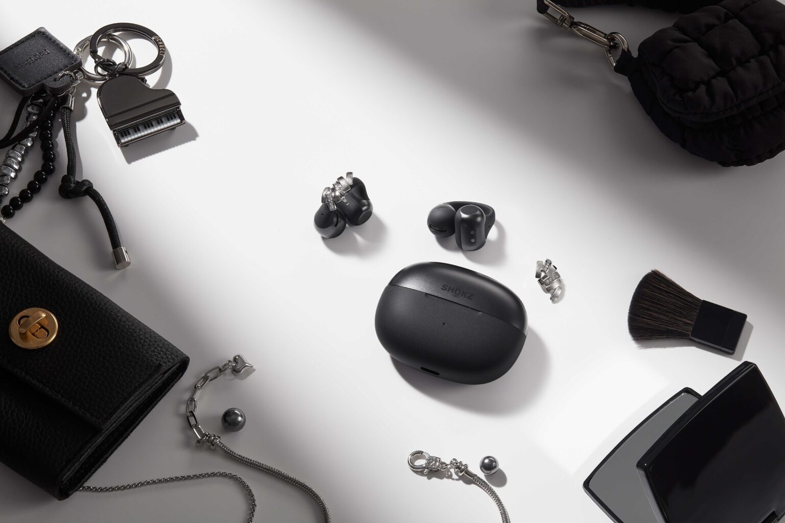 SHOKZ (ช็อคซ์) อวดโฉม OpenDots 2 หูฟัง Open-Ear ดีไซน์ Clip-on รุ่นใหม่ล่าสุด