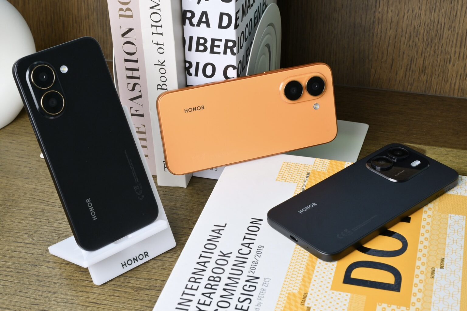 HONOR จัดเต็มประสบการณ์ใช้งานครบทุกไลฟ์สไตล์ วางจำหน่าย HONOR X7e สมาร์ตโฟนสุดคุ้ม เครื่องทนทาน แบตเตอรี่อยู่นาน พร้อมด้วยอุปกรณ์สวมใส่และอุปกรณ์เสริมอัจฉริยะมากมาย